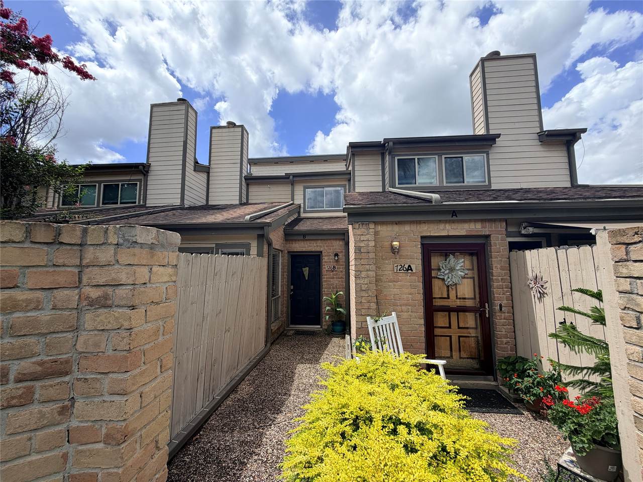726 Country Place Drive - Photo 1