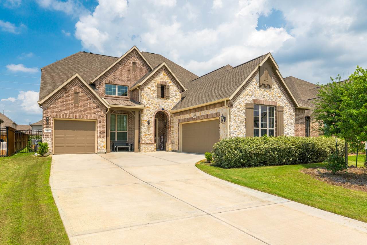 8110 Copper Rock Drive - Photo 1