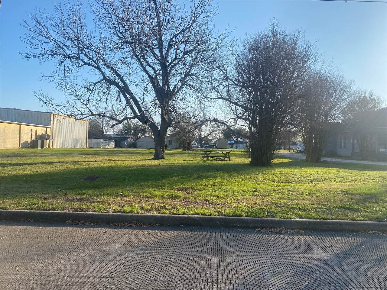 3015 Main Street - Photo 1