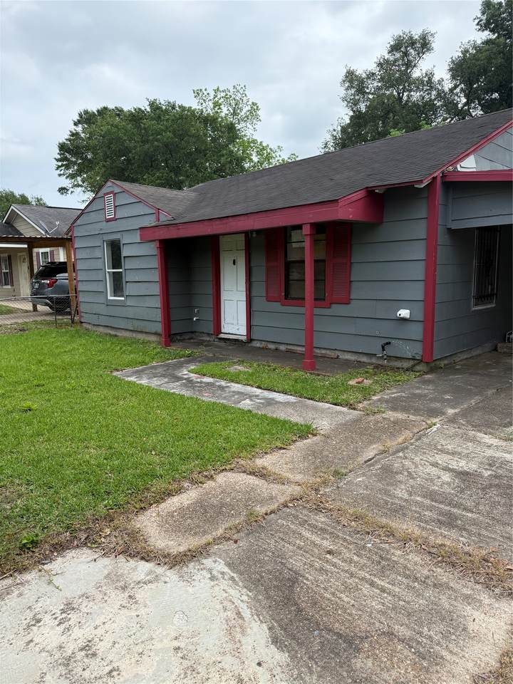 348 Garland Street - Photo 1