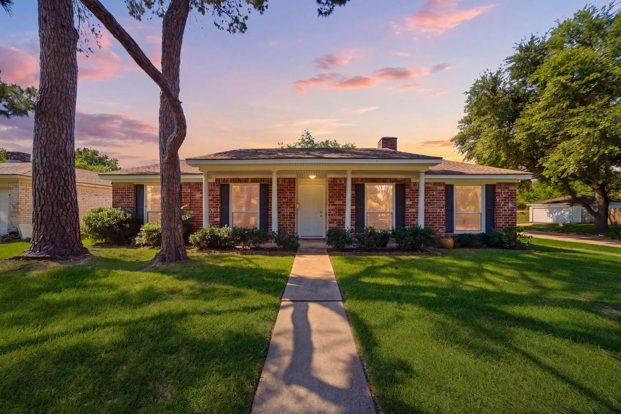 9231 Tooley Drive - Photo 1
