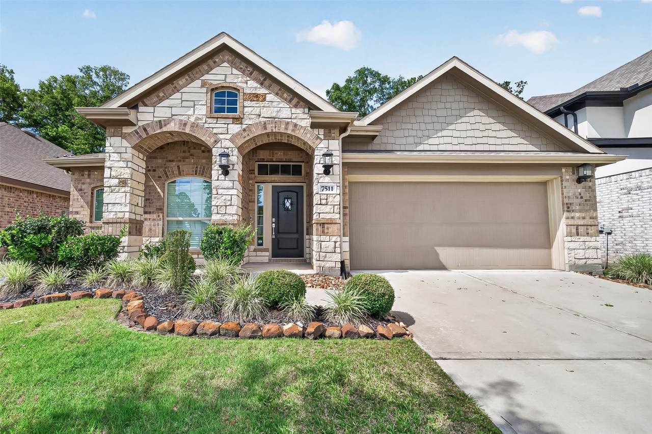 7511 Enchanted Rock Court - Photo 1