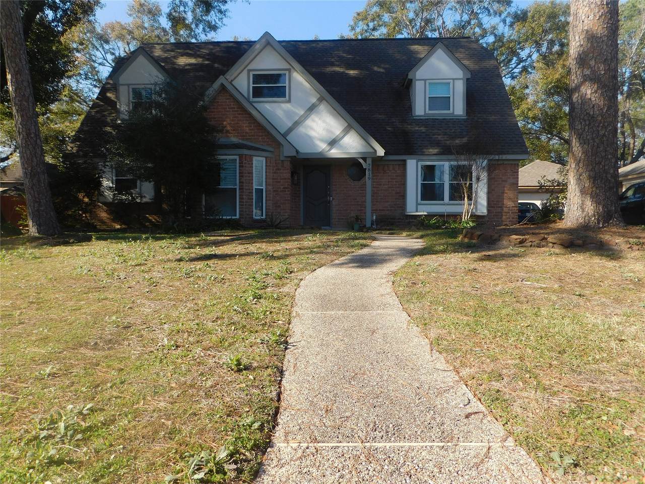 7819 12th Fairway Lane - Photo 1