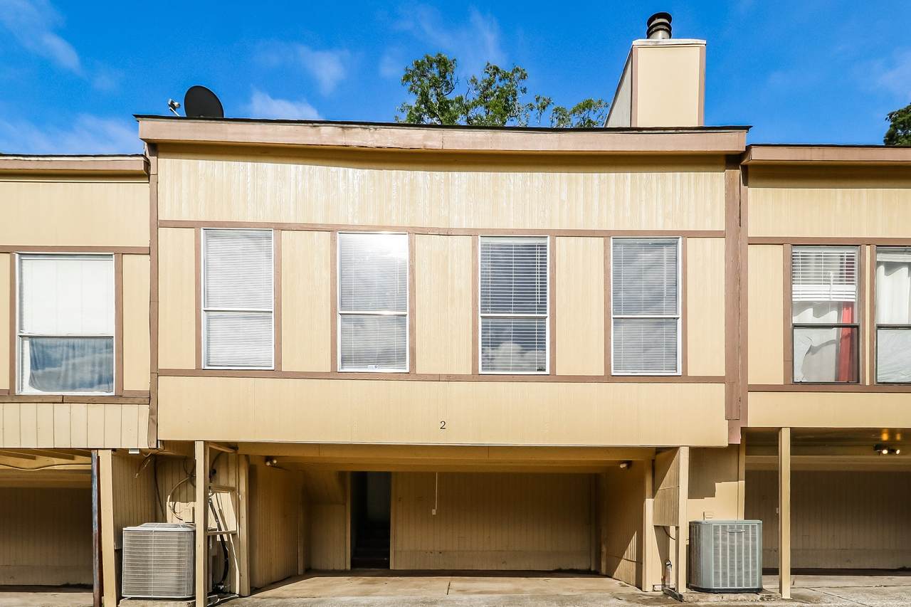 2 Lakeway Street - Photo 1