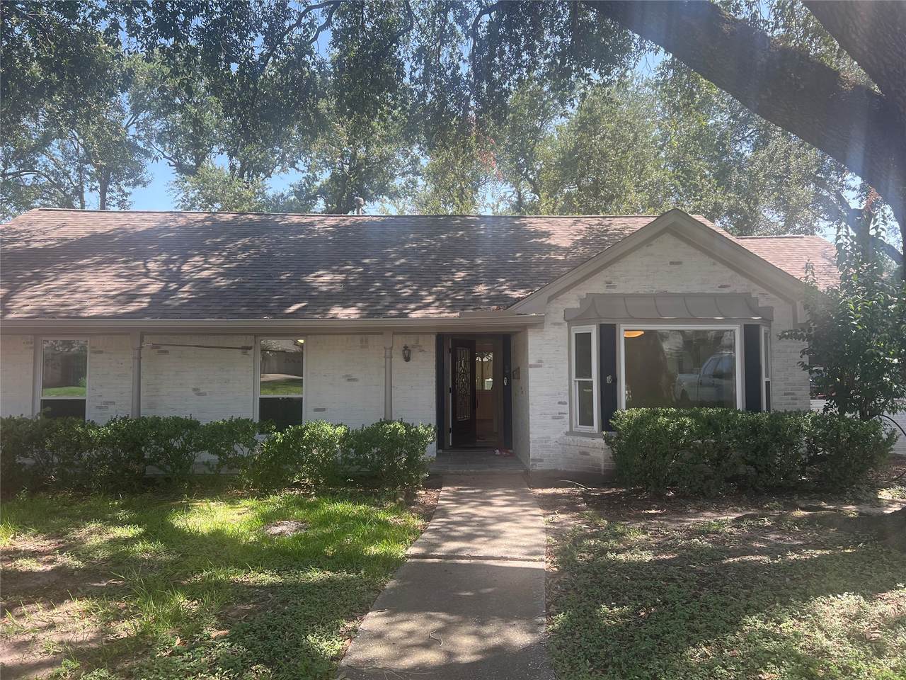 7819 Skyline Drive - Photo 1
