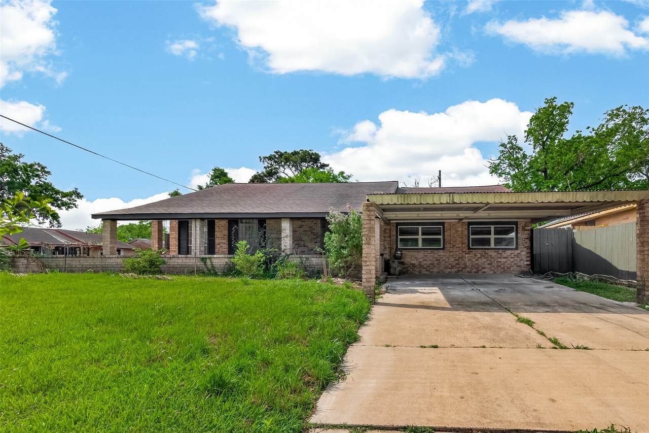 3703 Tiffany Drive - Photo 1