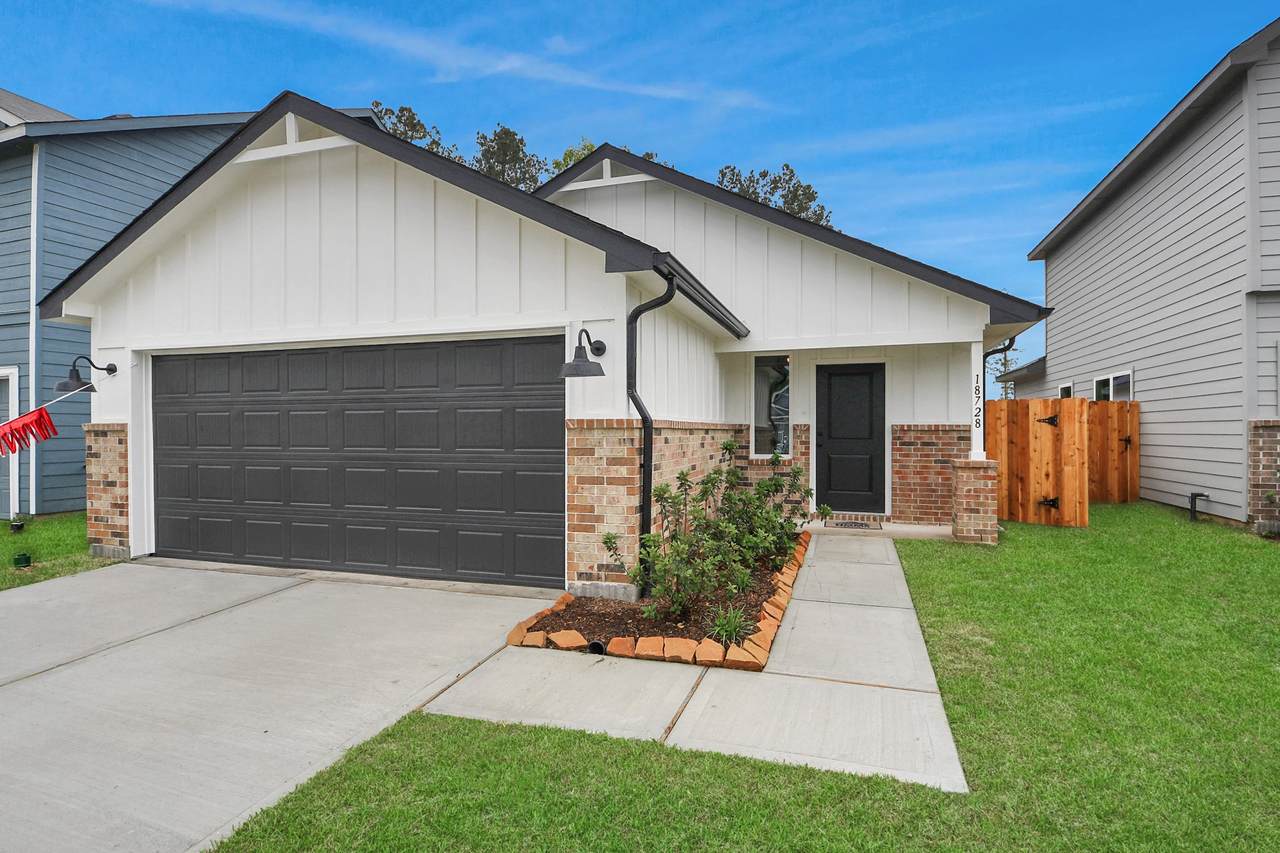 18728 Loom Drive - Photo 1
