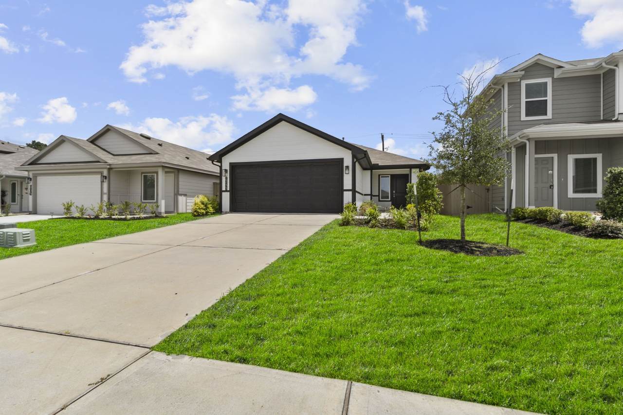 23173 Teakwood Hills Drive - Photo 1