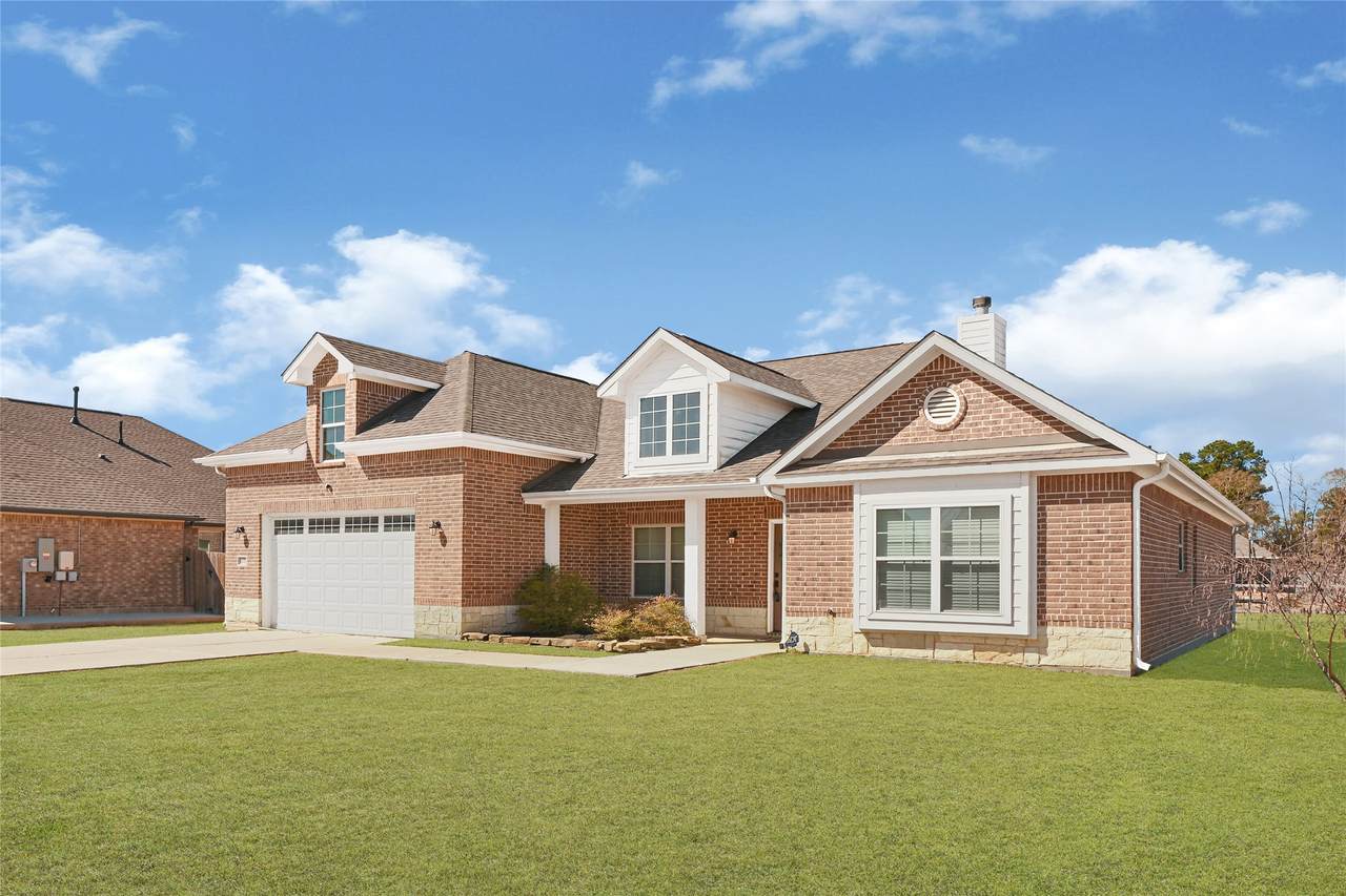 12371 Chestnut Hills Drive - Photo 1