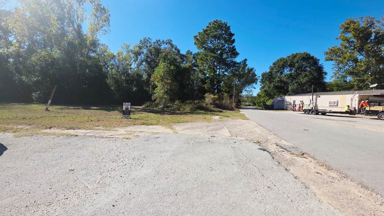 16910 Main Street - Photo 1
