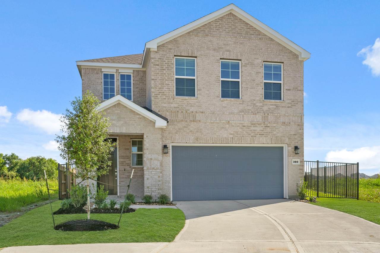 380 Long Branch Drive - Photo 1