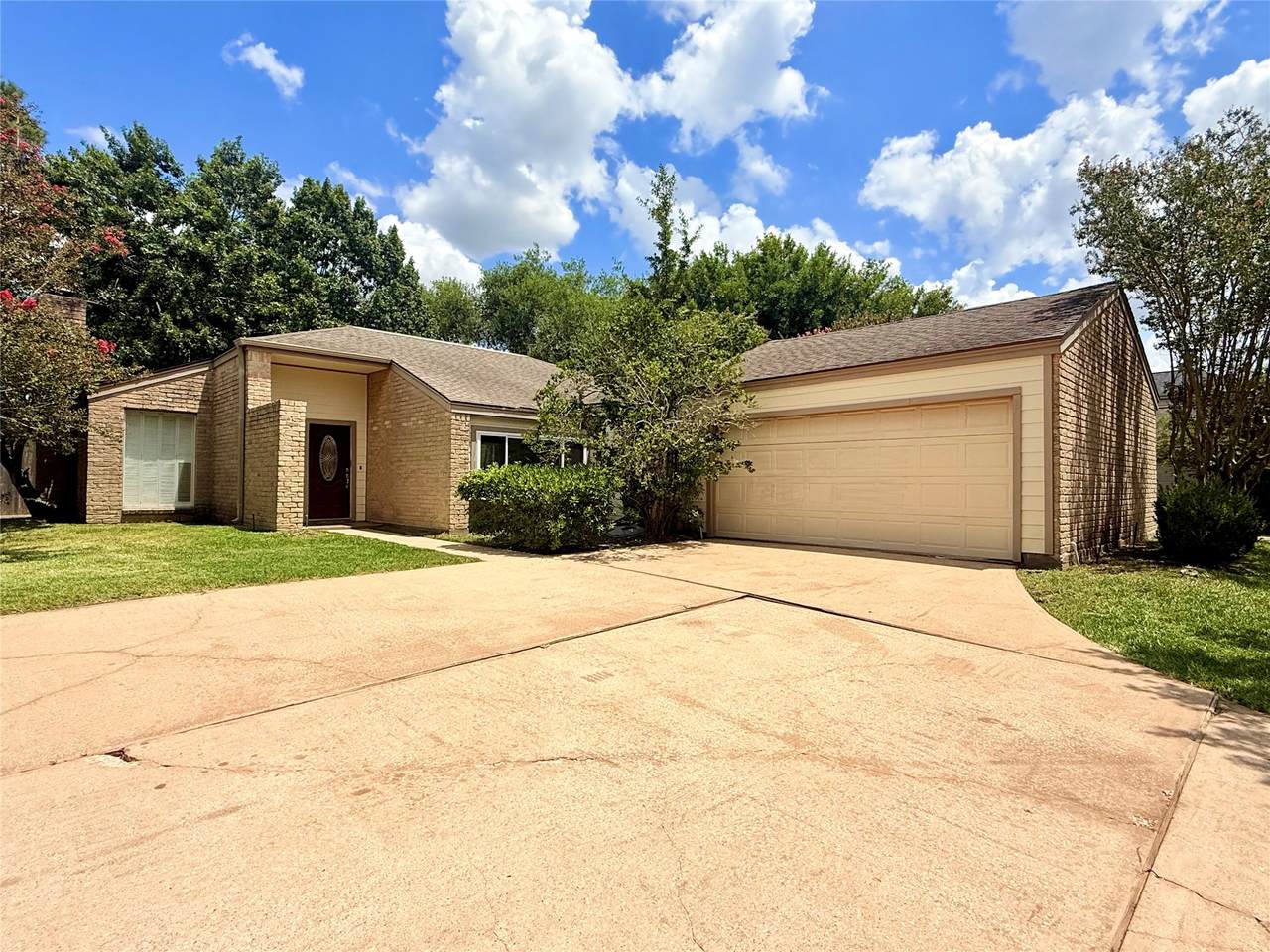 11318 Briar Forest Drive - Photo 1