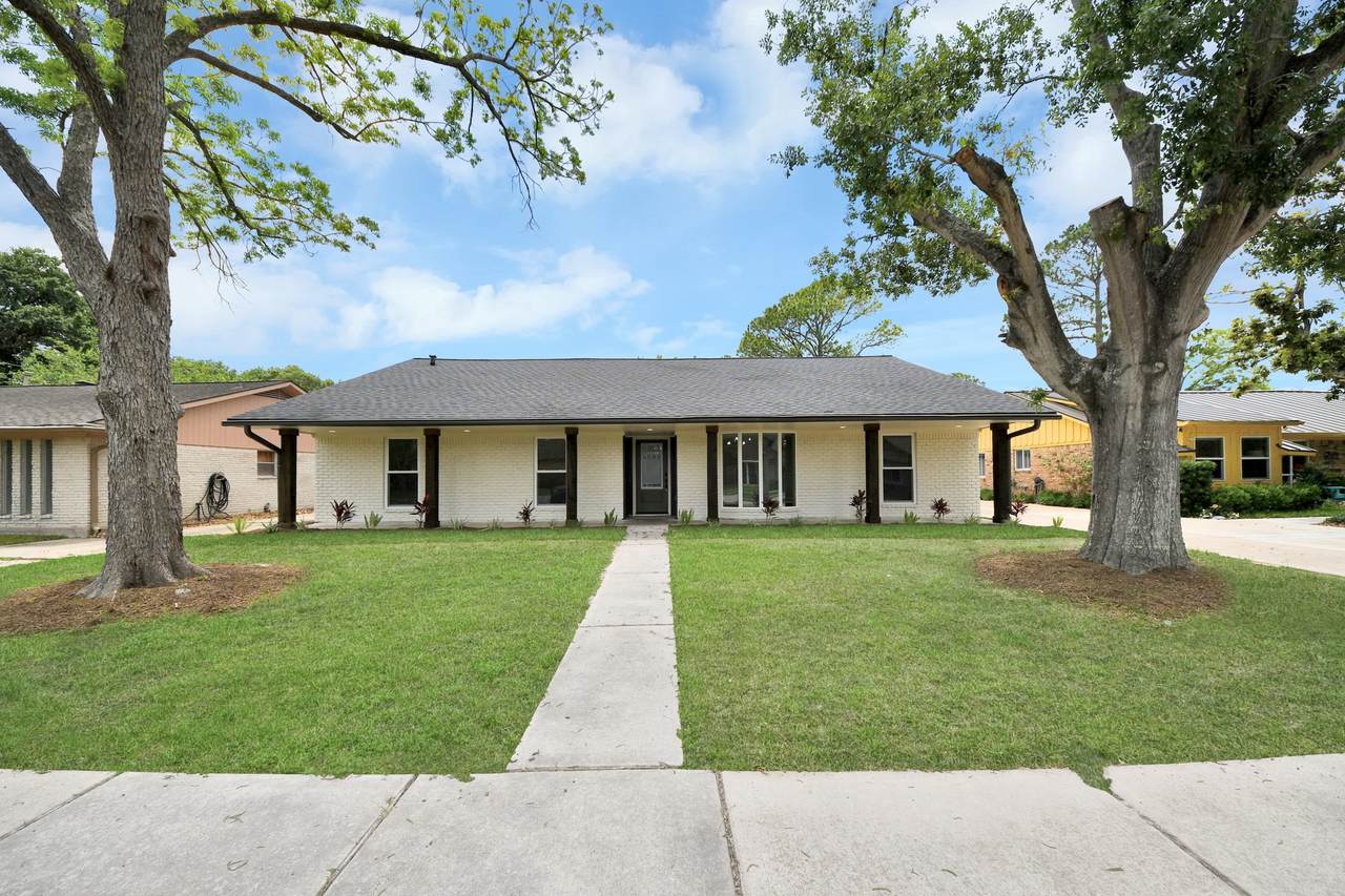 6023 Lattimer Drive - Photo 1