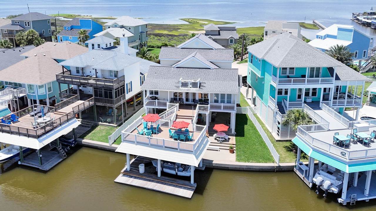 22313 Bay Vista - Photo 1