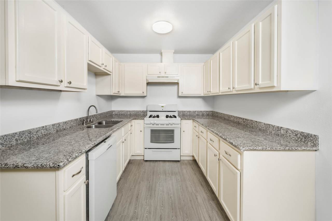 632 Luke Street - Photo 1