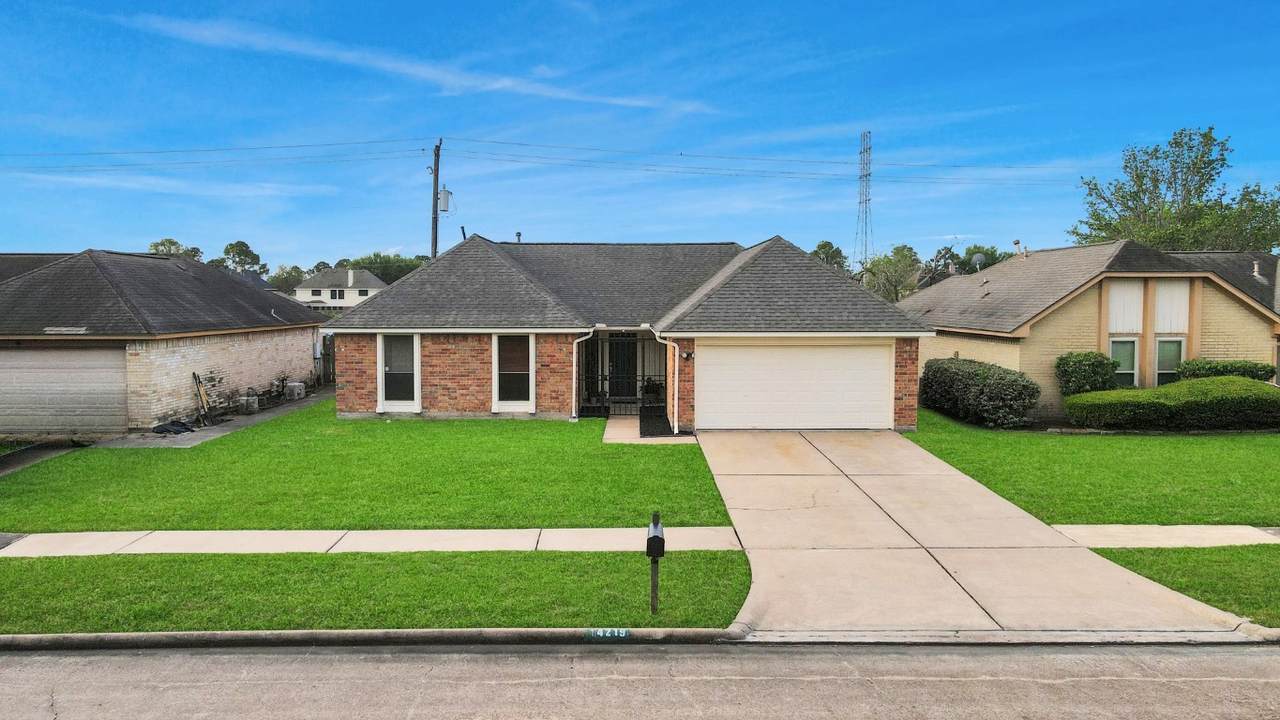 14219 Swanfield Dr - Photo 1