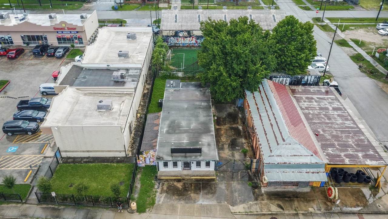 1804 Main Street - Photo 1