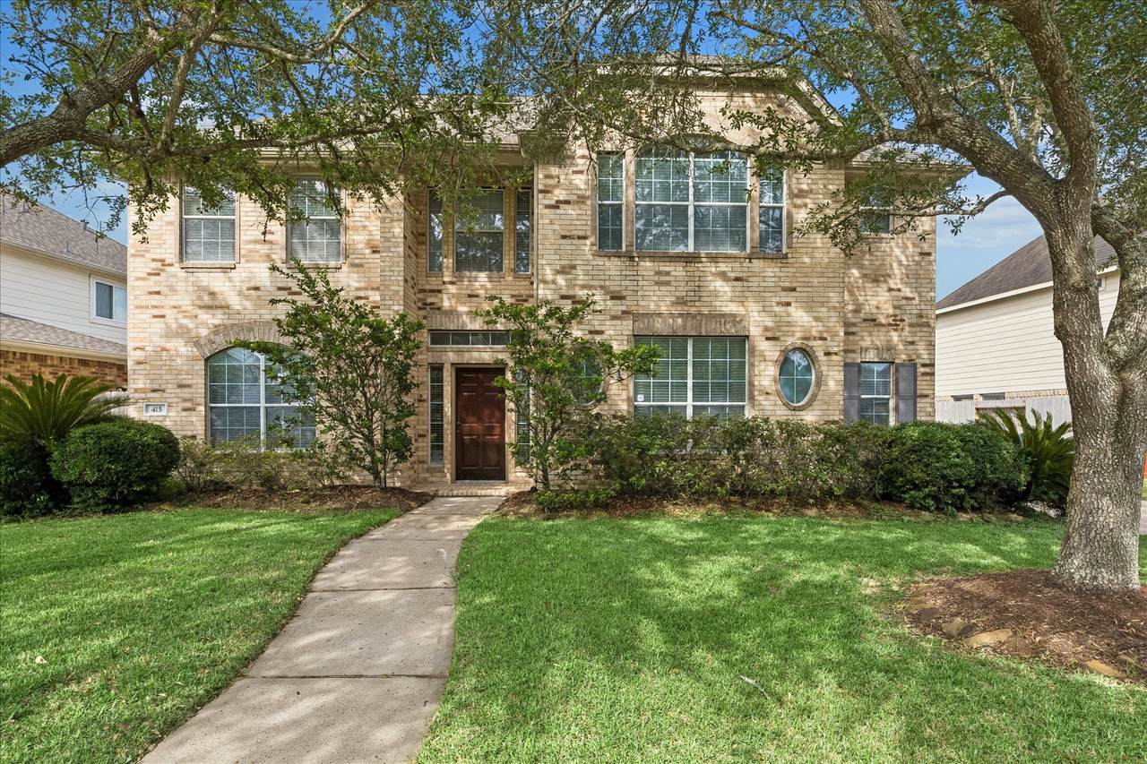 415 Willow Pointe Drive - Photo 1