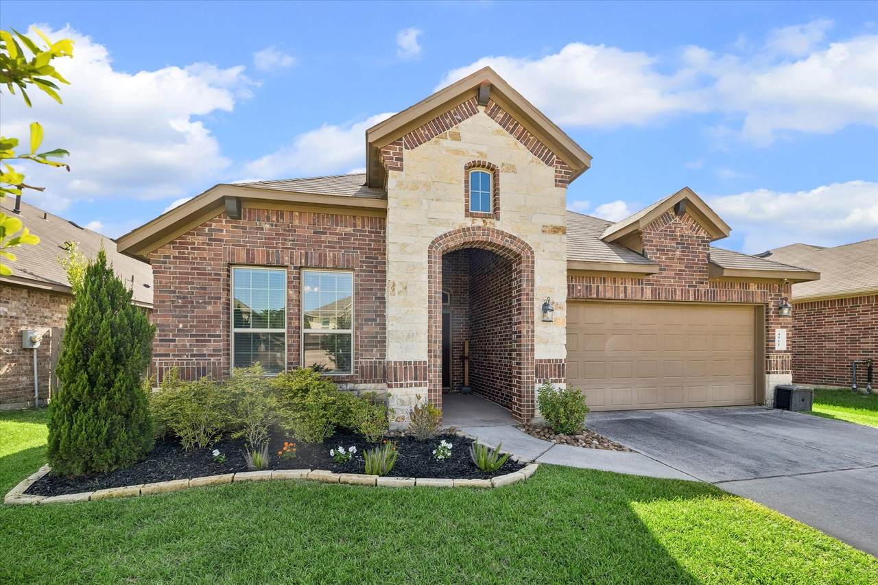 4911 Creekside Haven Trail - Photo 1