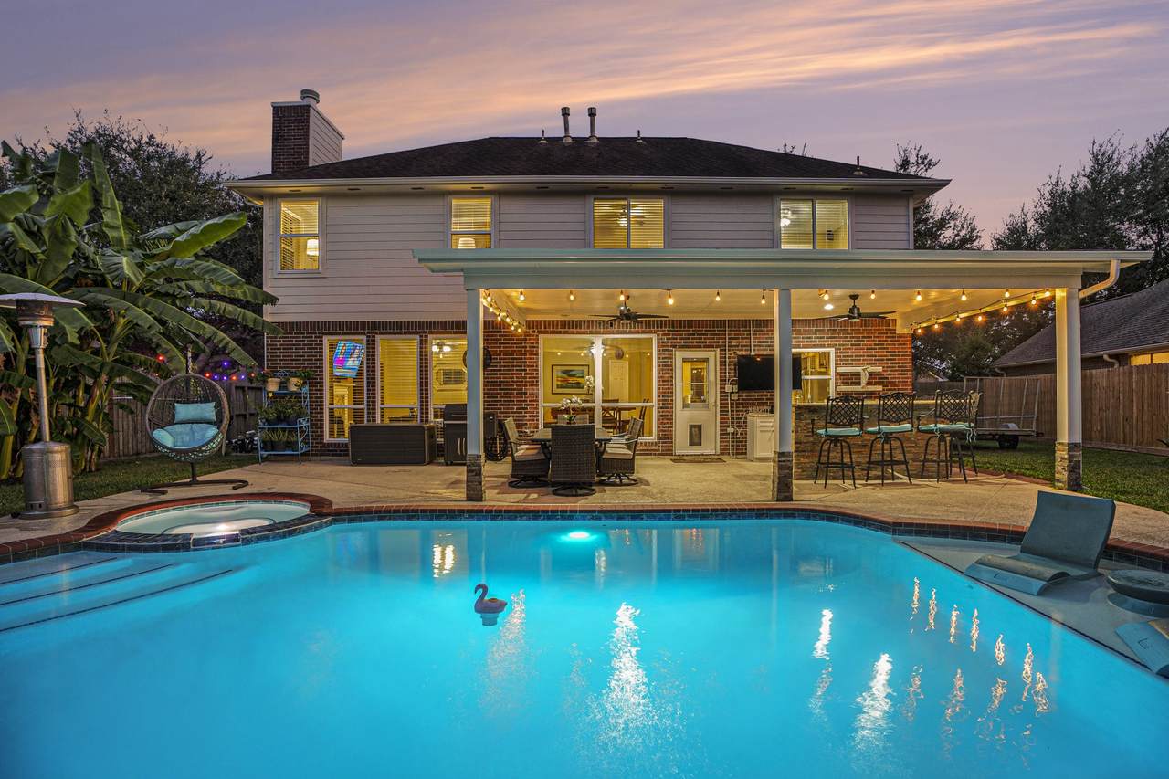 3228 Crimson Coast Drive - Photo 1