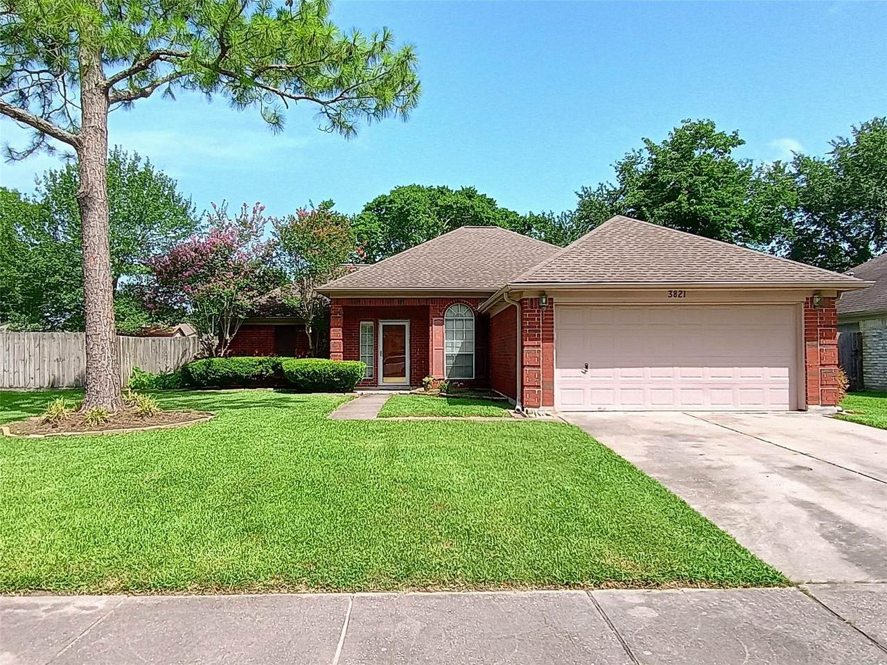 3821 Pin Oak Drive - Photo 1