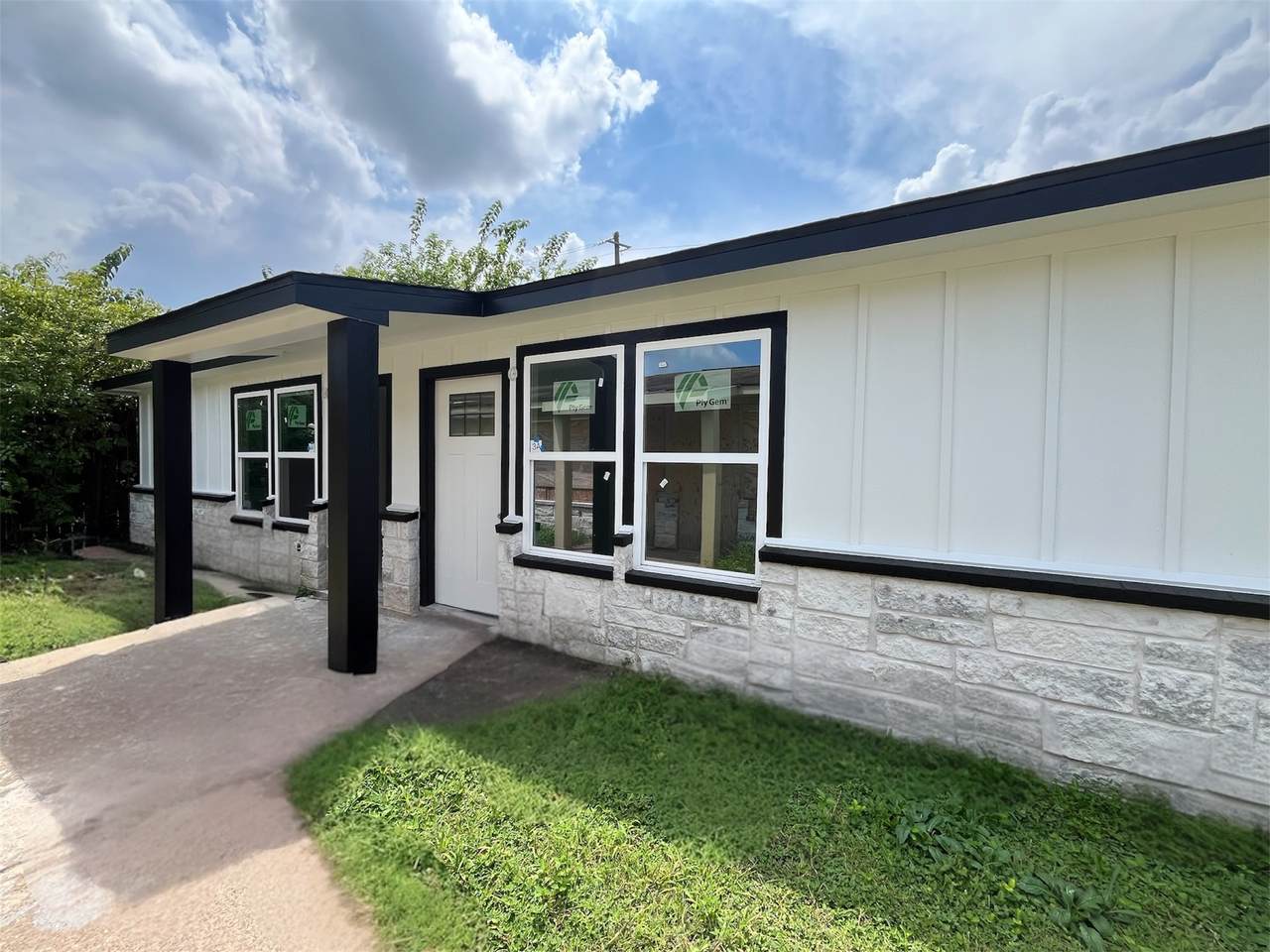 4306 Mallow Street - Photo 1