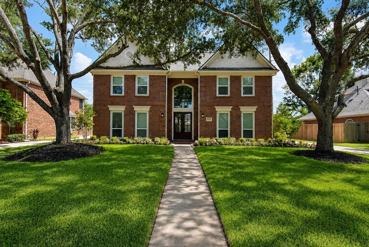 22707 Ravens Lake Drive - Photo 1