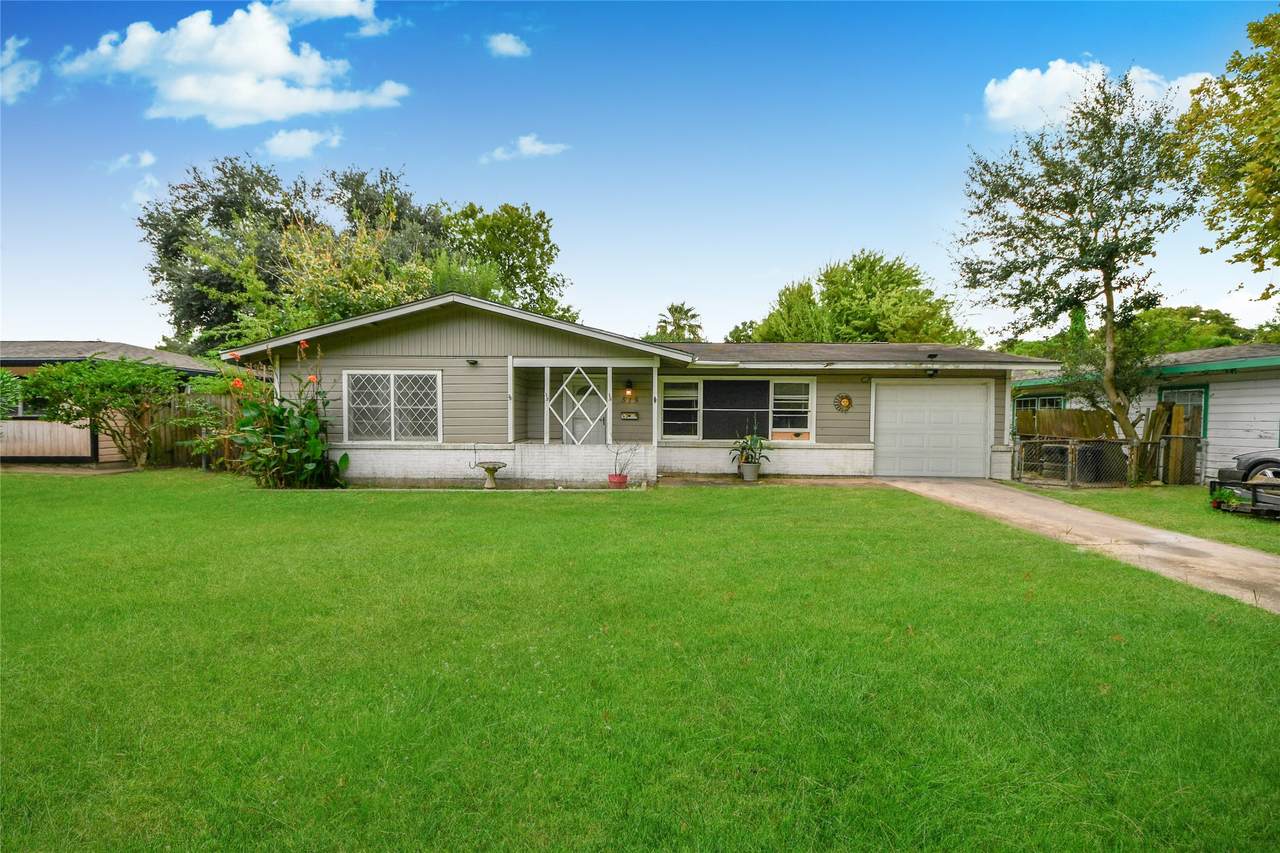 515 24th Avenue - Photo 1