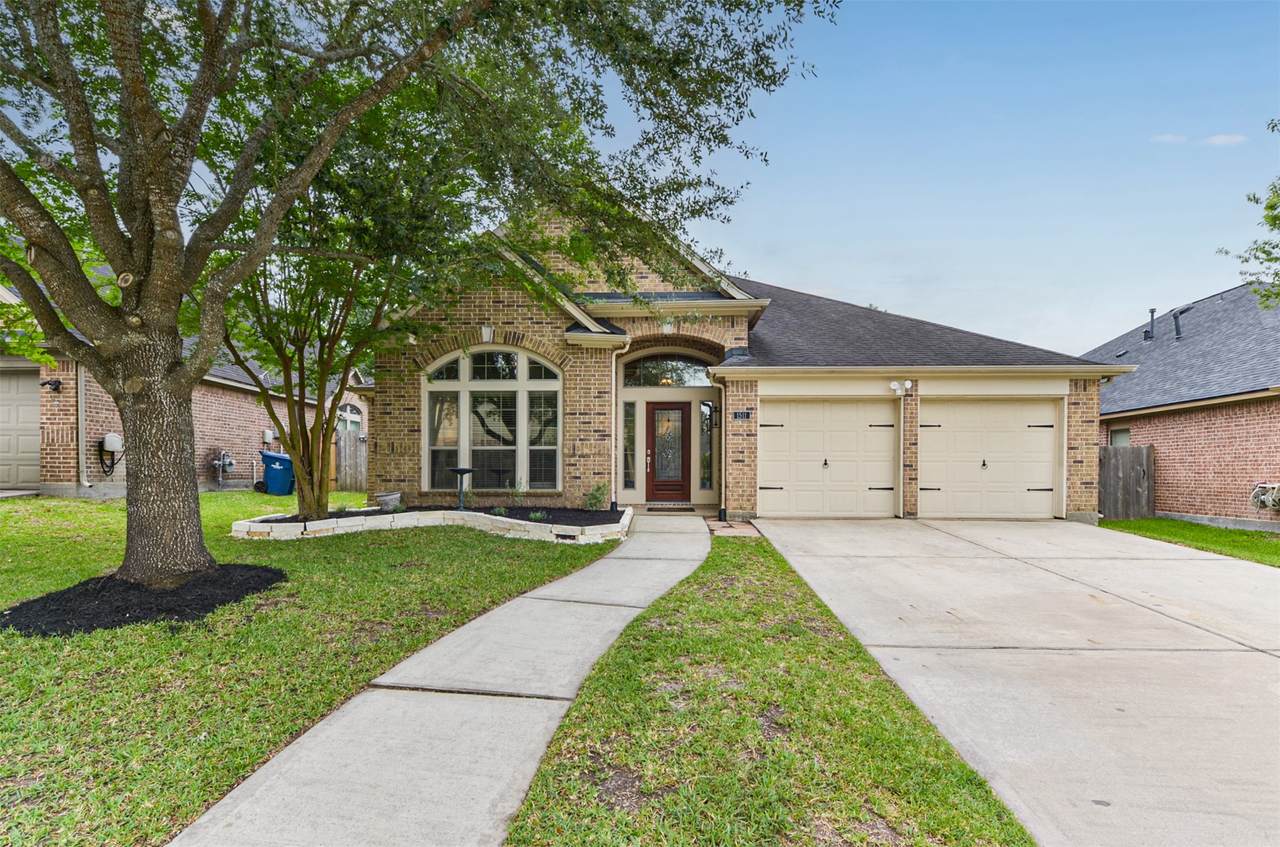 1511 Eden Meadows Drive - Photo 1