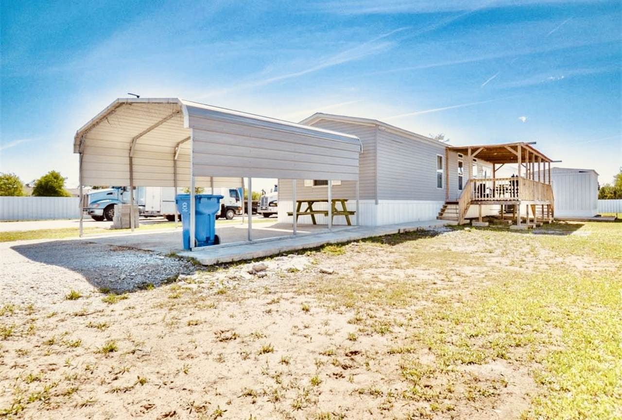 236 Road 5210 - Photo 1