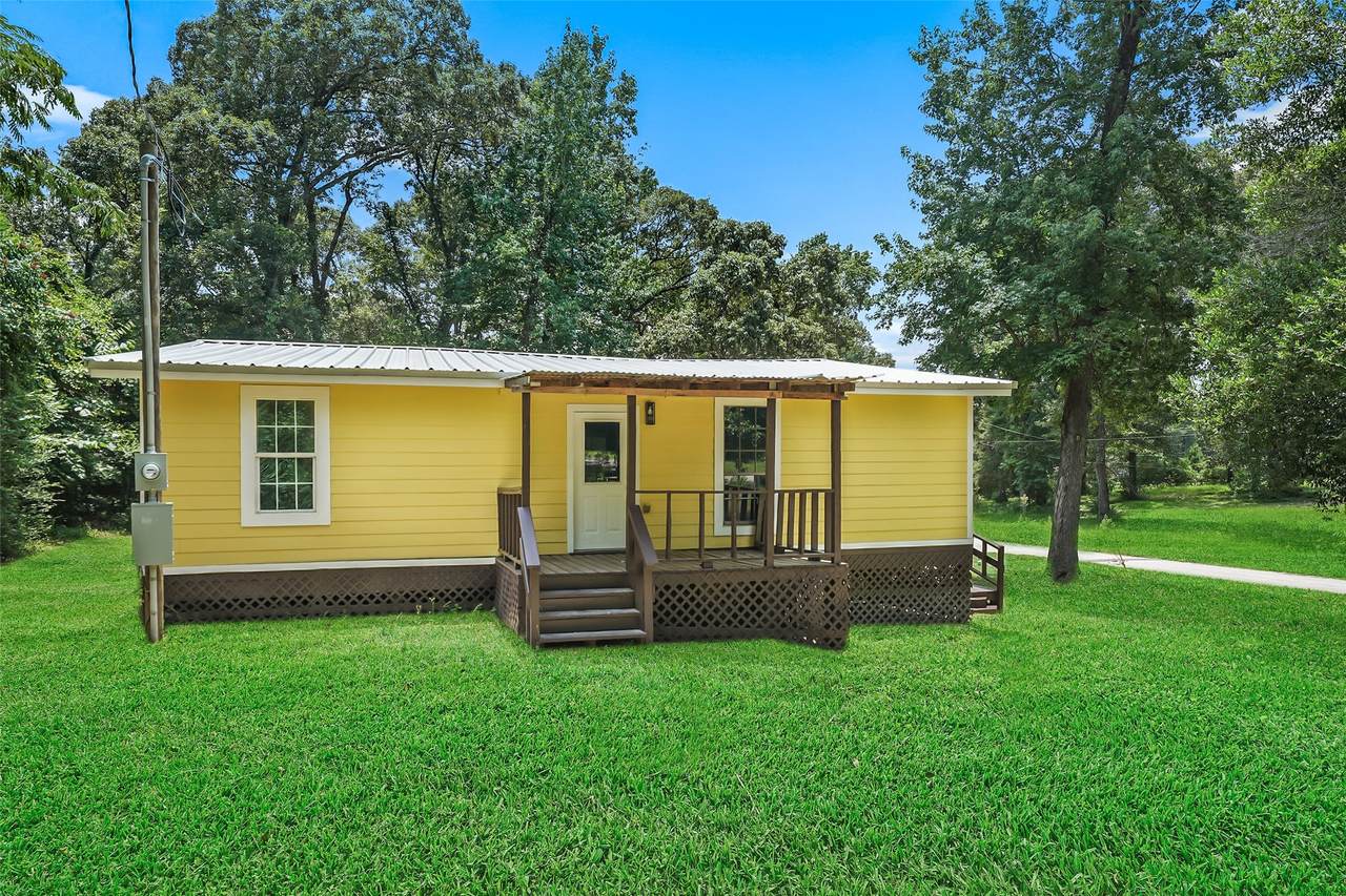 601 Faulkner Avenue - Photo 1
