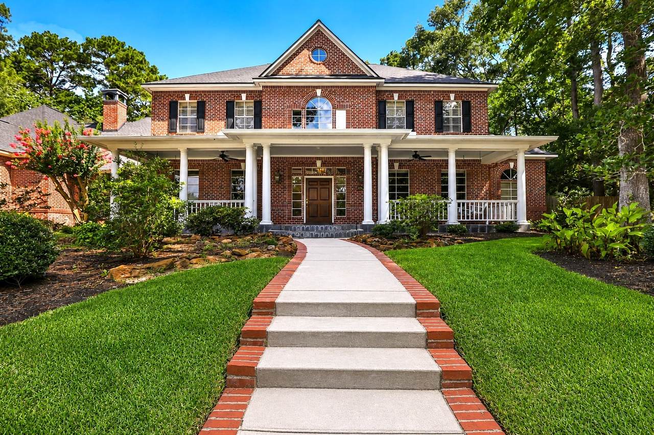 1506 Sheltering Oaks Lane - Photo 1