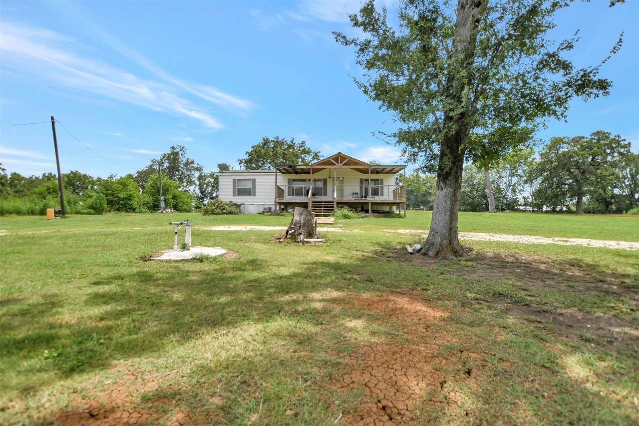 8691 River Oaks Drive - Photo 1