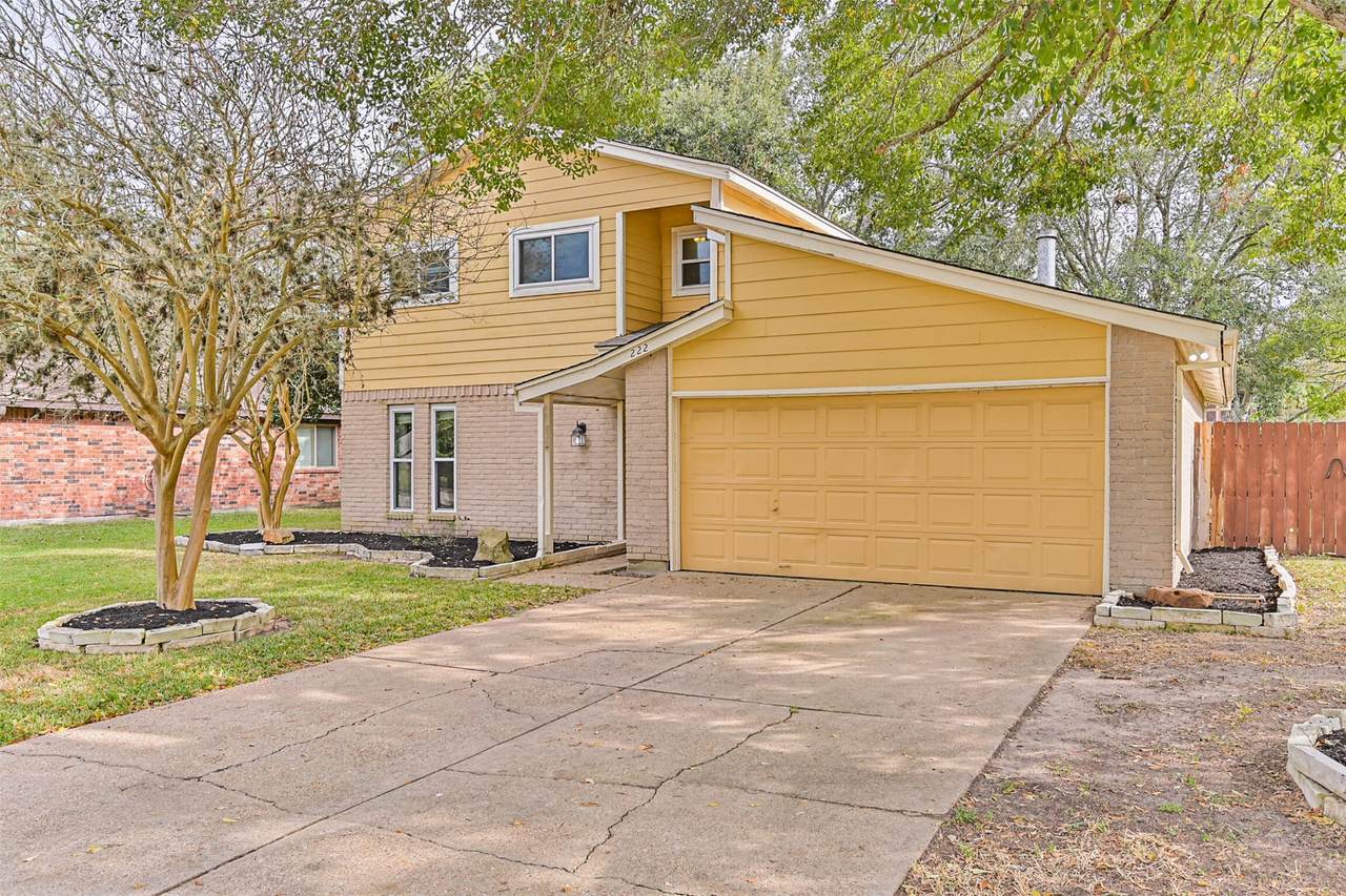 222 Old Oaks Street - Photo 1