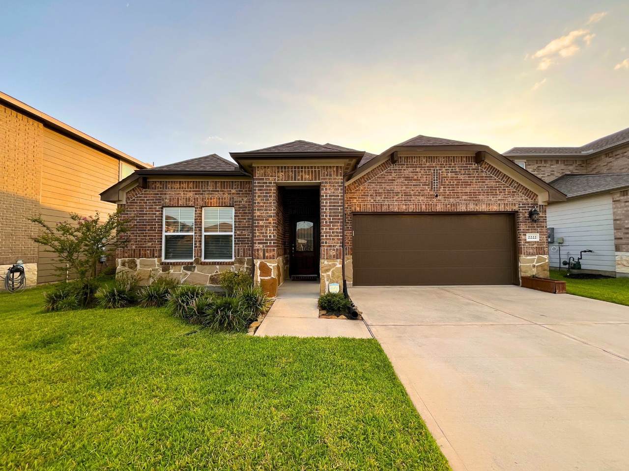 2222 Royal Ann Way - Photo 1