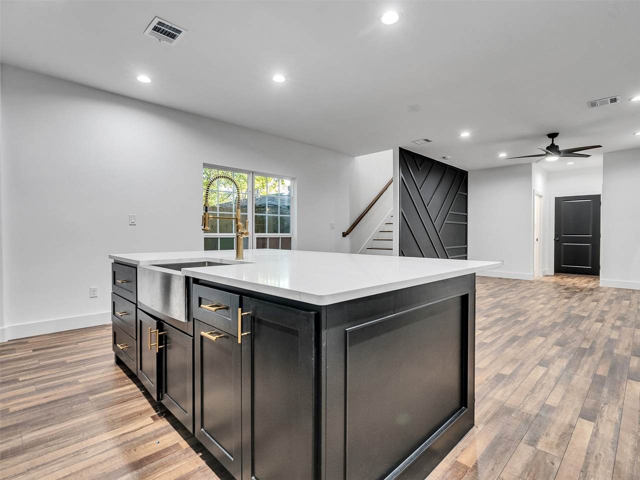 237 Hahlo Street - Photo 1
