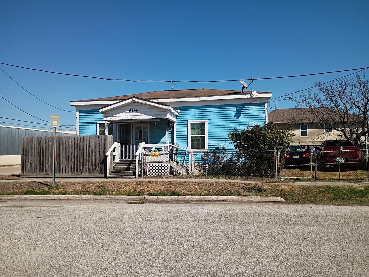 604 42nd Street - Photo 1