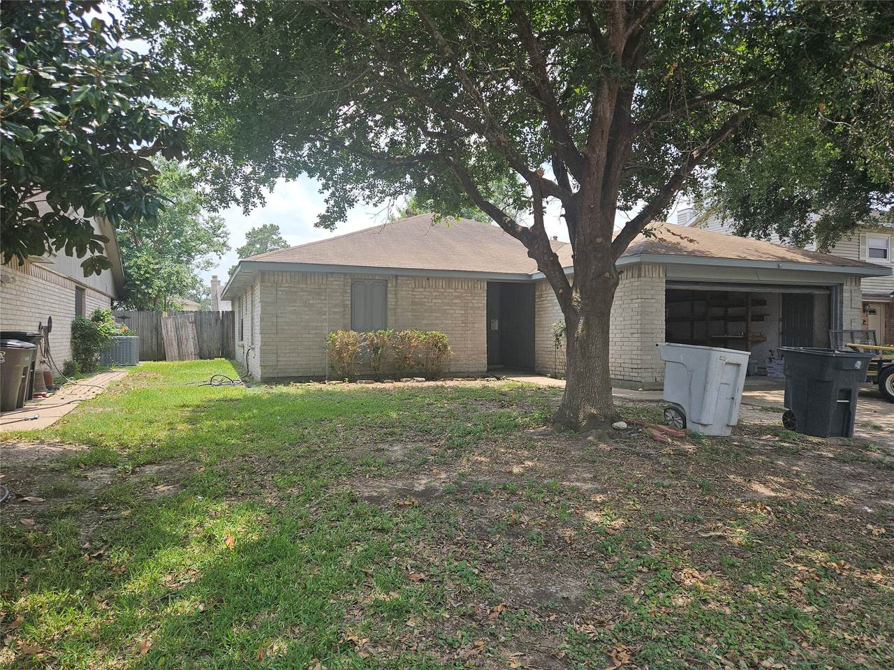 18539 Lippizaner Drive - Photo 1