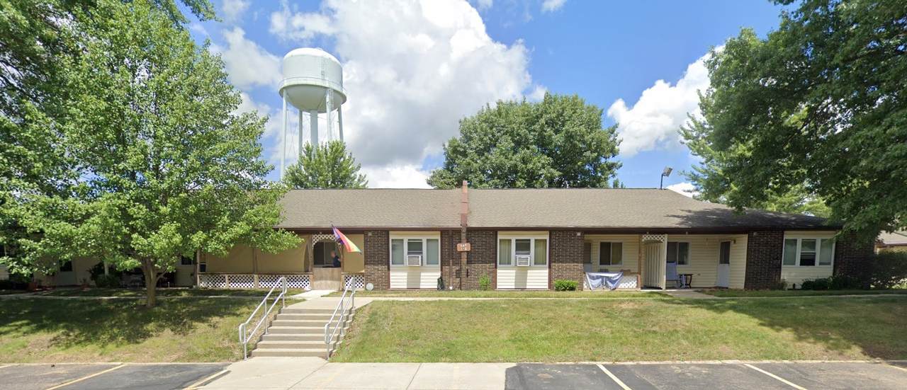 669 Oak Court Drive - Photo 1