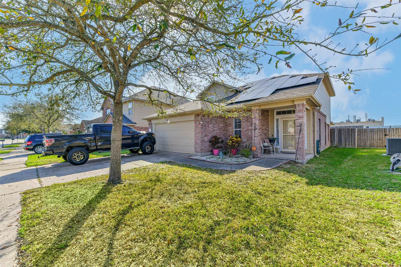 8319 White Pine Lane - Photo 1