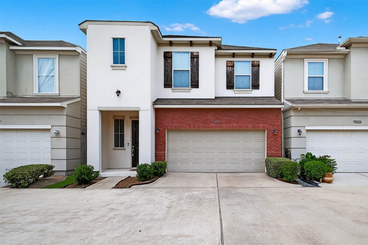 9508 Cedarpost Square Street - Photo 1