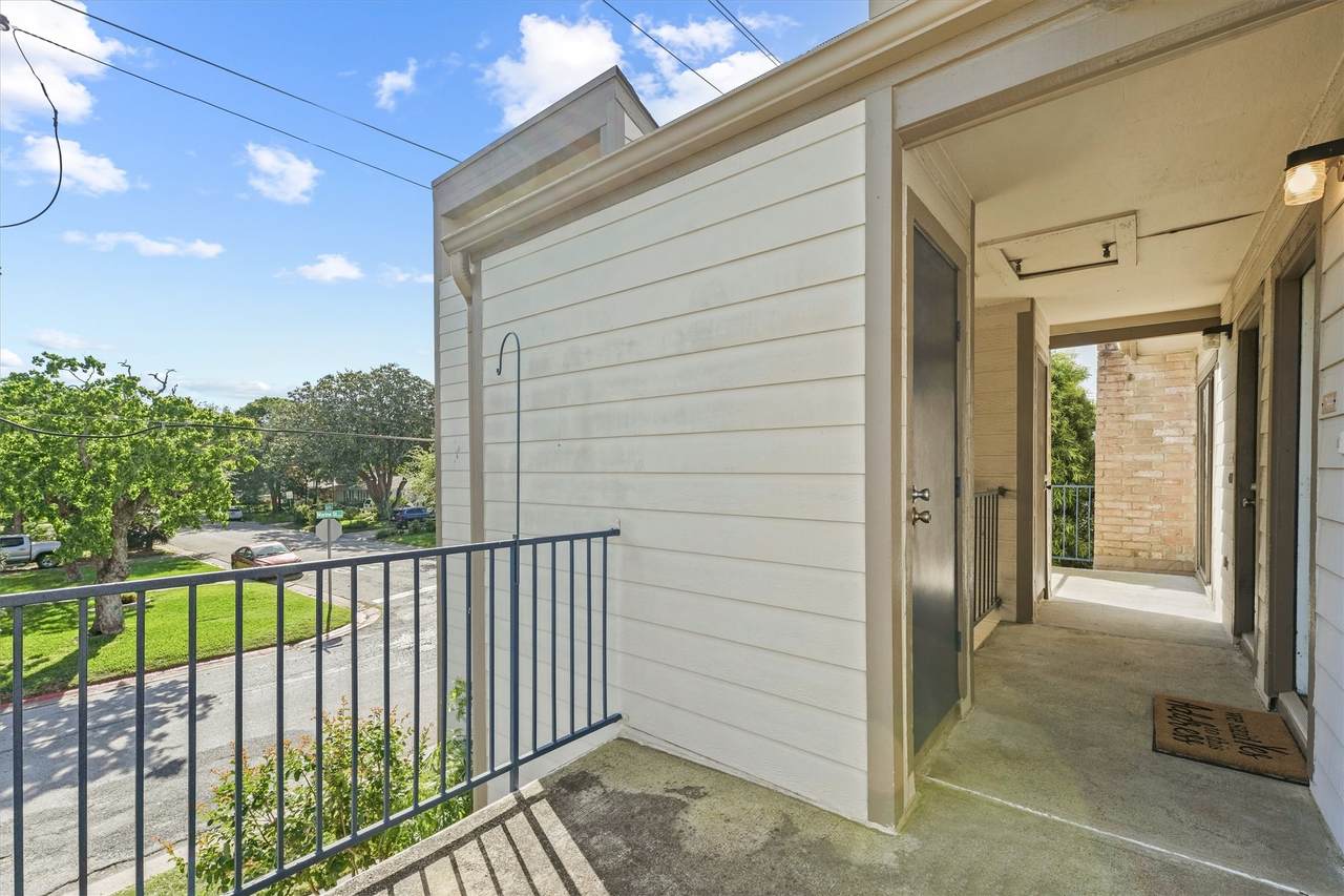 7144 Holiday Drive - Photo 1