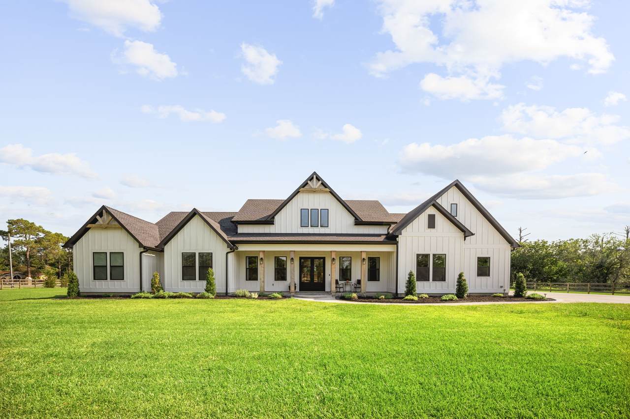 99 El Dorado Drive - Photo 1