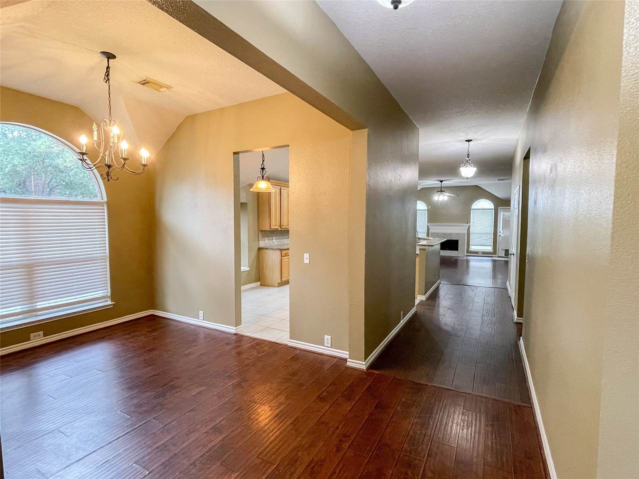 4914 Surrey Park Circle - Photo 1