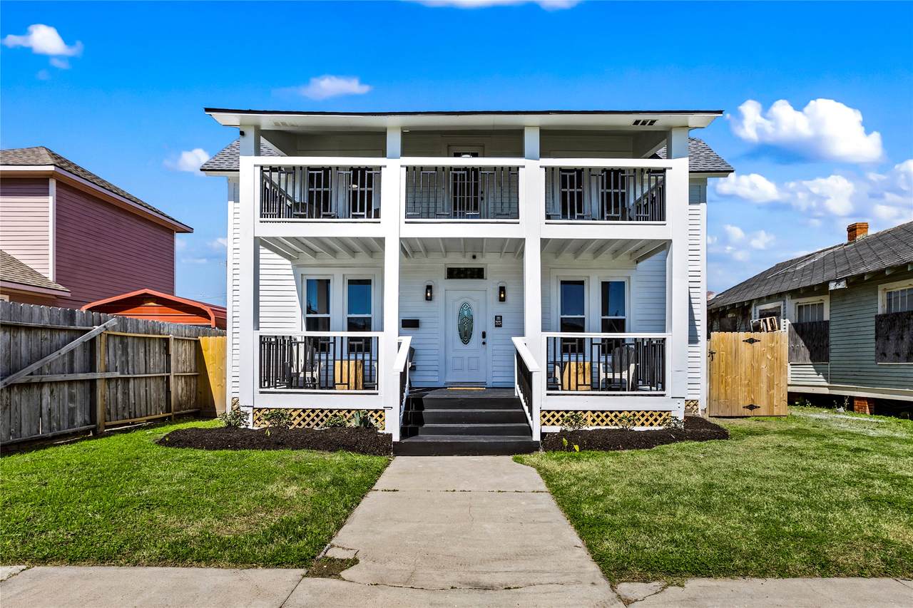 3624 Avenue S 1/2 - Photo 1