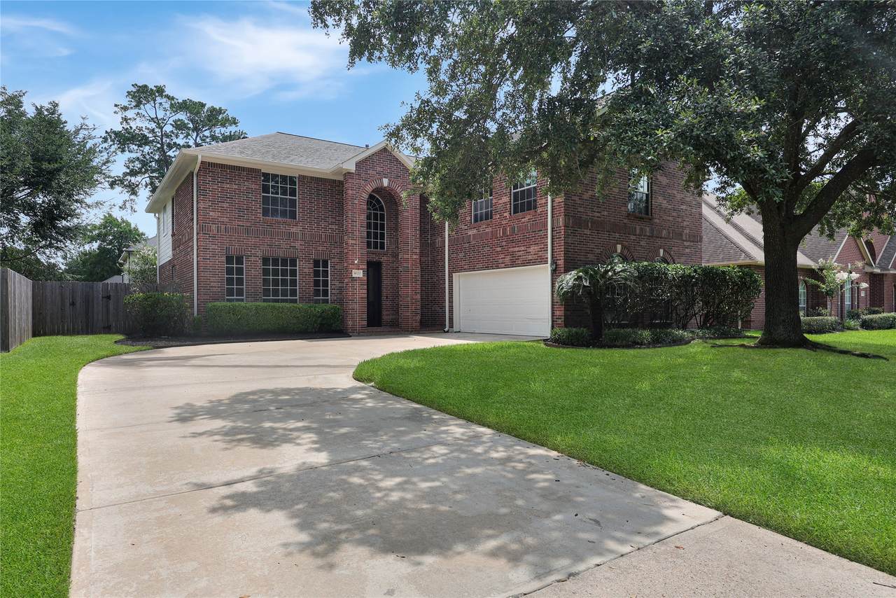 9022 Memorial Creek Drive - Photo 1