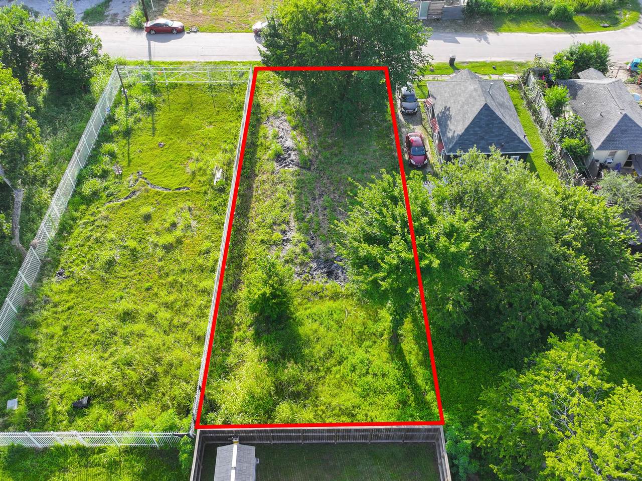 1807 Davis Street - Photo 1