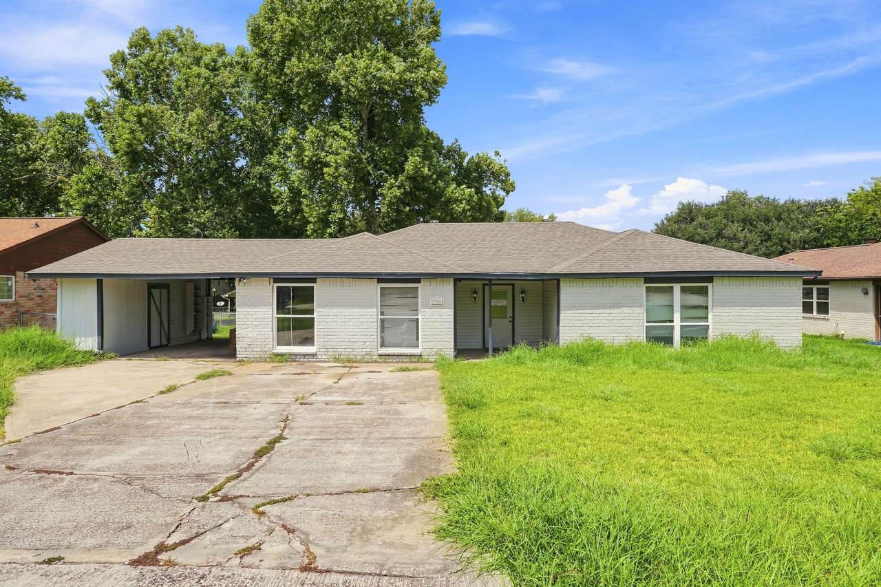 13286 Lake Breeze Lane - Photo 1