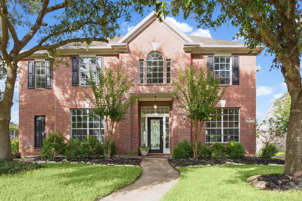 1818 Cross Spring Drive - Photo 1