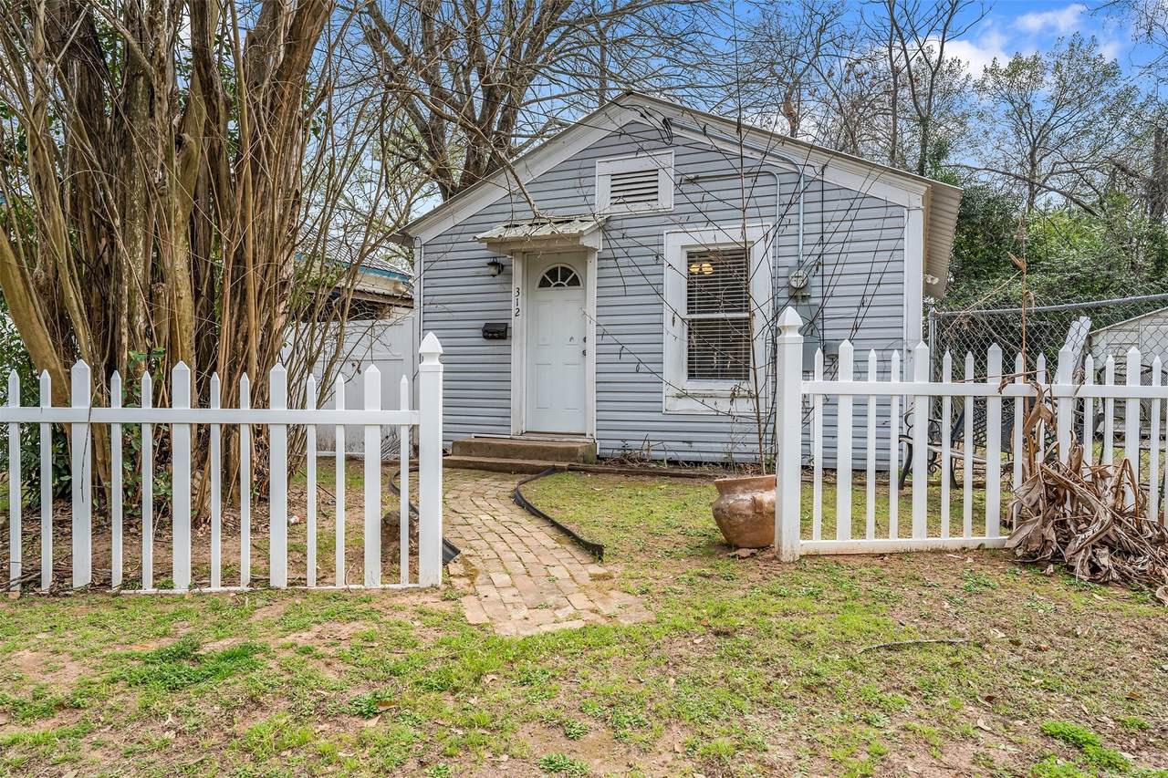 312 Murchison Street - Photo 1